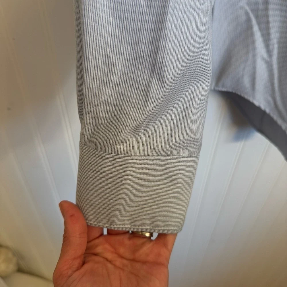 Calvin Klein Slim Fit Infinite Non-Iron Light Blue Dress Shirt Men’s Size 15.5